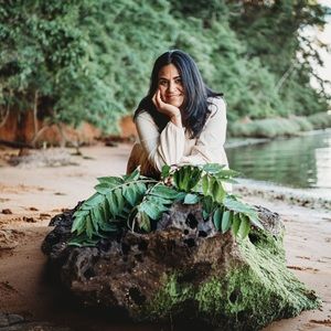 Meet your Posher, Crystal